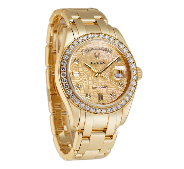 Masterpiece Day Date in Yellow Gold with Diamond Bezel on Pearlmaster Bracelet with Champagne Jubilee MOP Diamond Dial