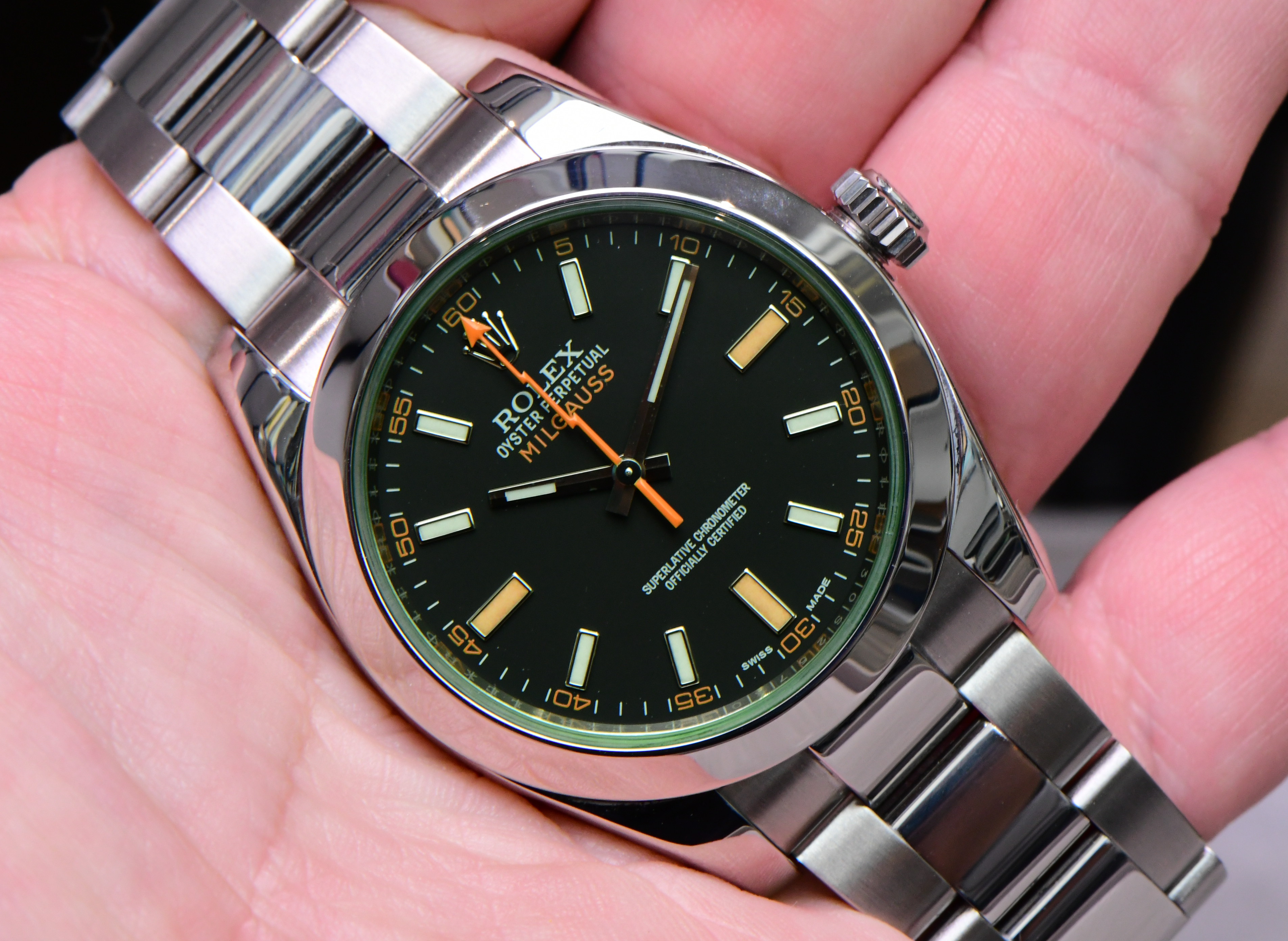 Pre-Owned Rolex Milgauss 40mm in Steel with Smooth Bezel on Oyster Bracelet with Green Crystal with Black Dial