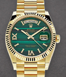 President 36mm in Yellow Gold with Fluted Bezel on President Bracelet with Green Malachite Dial - Roman Diamond Markers