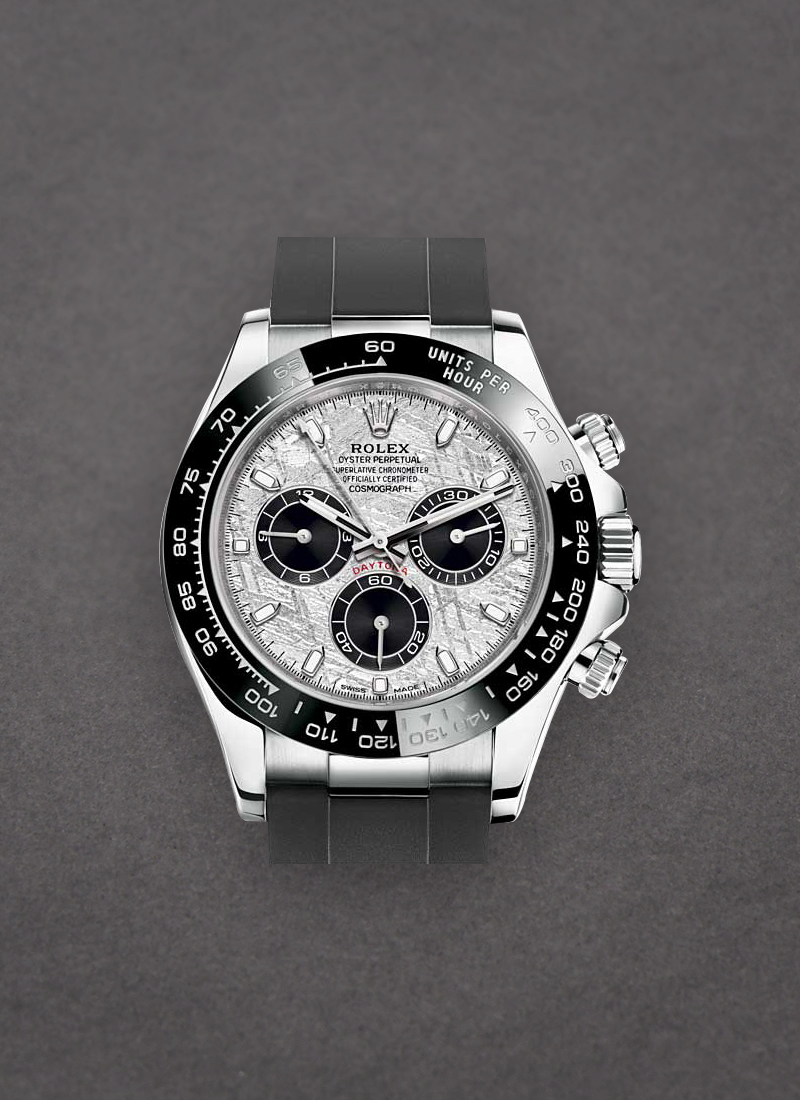 Pre-Owned Rolex Daytona Rolex Movement in White Gold with Black Bezel