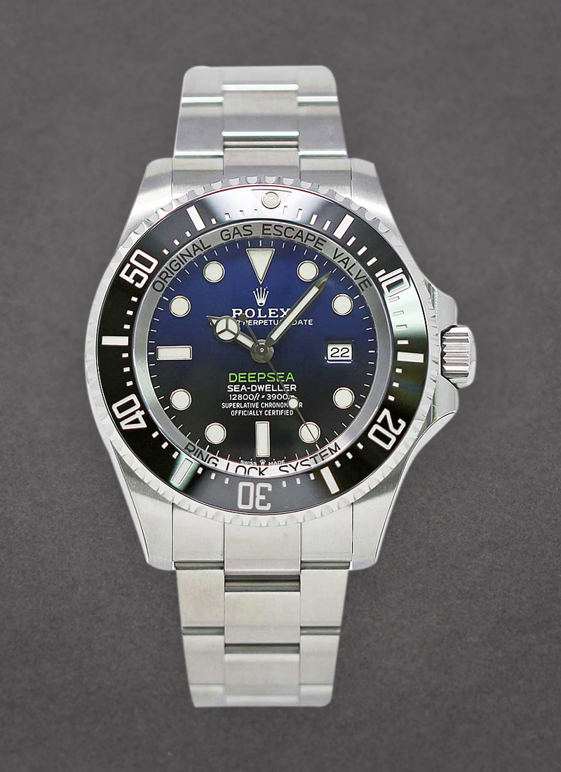 Pre-Owned Rolex Sea Dweller 44mm in Steel with Black Ceramic Bezel