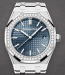 Royal Oak 34mm in Steel with Diamond Bezel on Steel Bracelet with Blue Tapisserie Dial