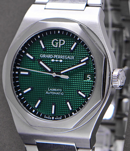 Laureato 42mm Automatic in Steel on Steel Bracelet with Sunray Green with a ‘Clous de Paris’ Pattern Dial