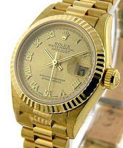 Ladies 26mm Datejust in Yellow Gold with Fluted Bezel on Bracelet with Champagne Roman Dial