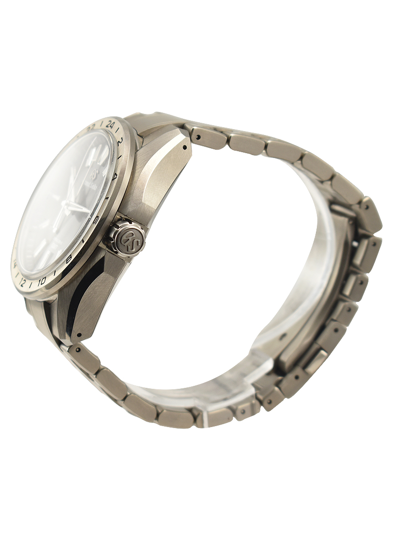 Grand Seiko Evolution 9 Spring Drive GMT in Titanium SBGE283