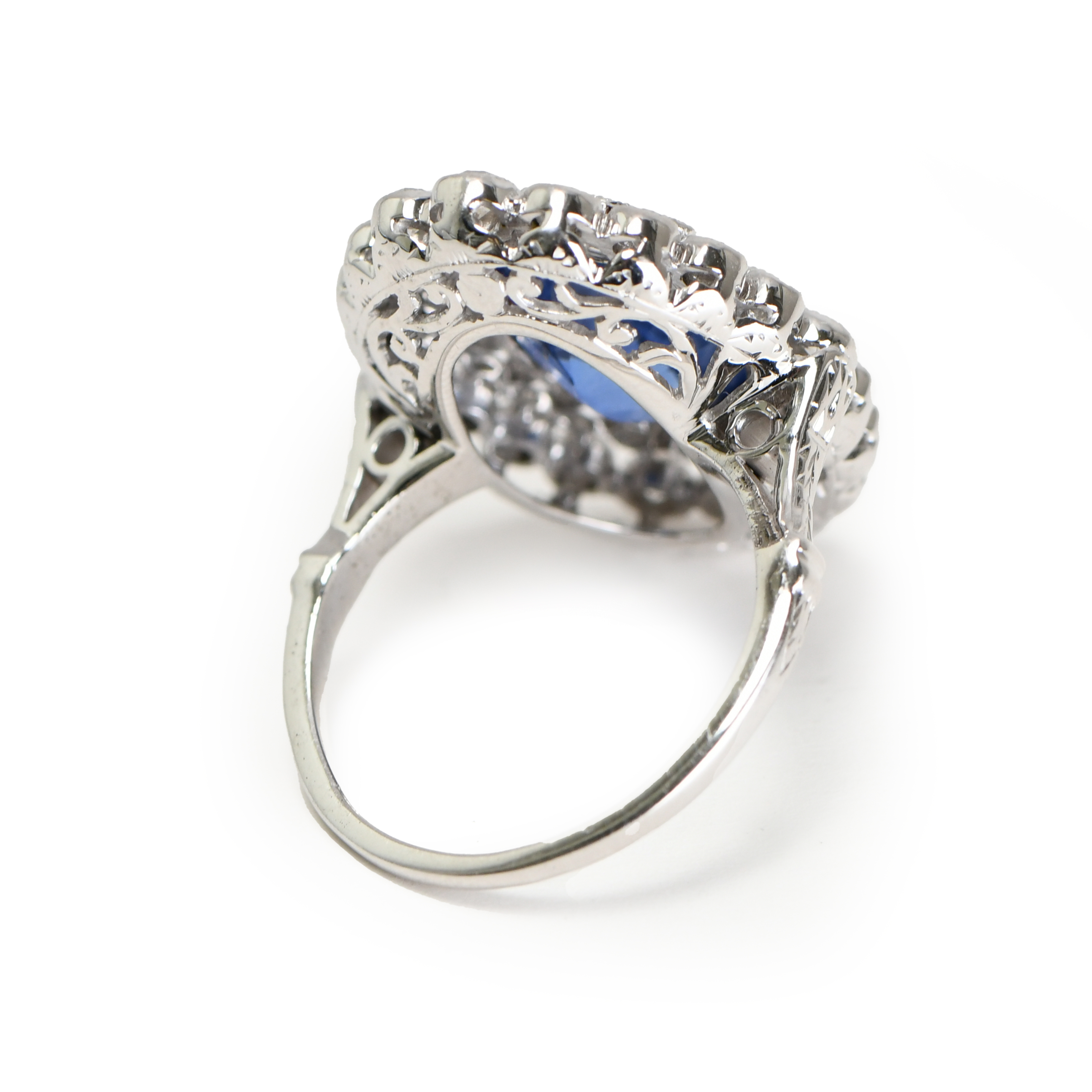 Jewelry 6.00ct Ceylon Royal Blue Sapphire and Diamond Ring on 18 Karat White Gold