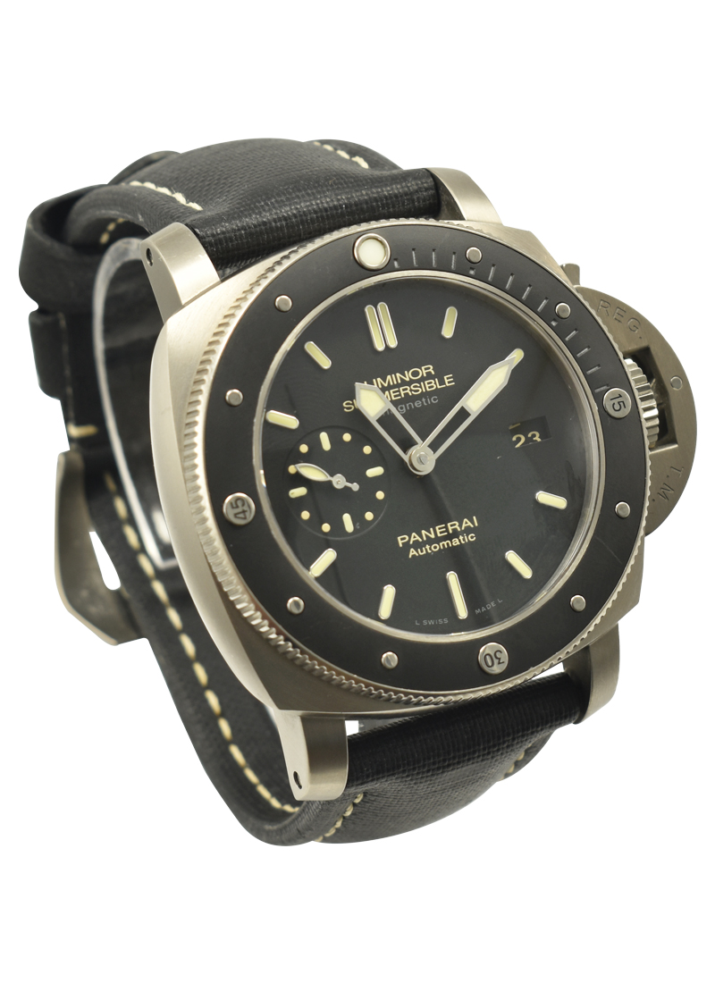 Luminor Submersible 1950 Amagnetic S Series in Titanium