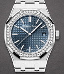 Royal Oak 37mm  in Steel with Diamond Bezel on Steel Bracelet with Blue Tapisserie Dial