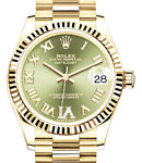 Midsize President in Yellow Gold with Fluted Bezel on President Bracelet with Green Roman Dial - Diamonds on 6