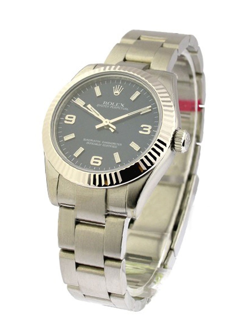 Pre-Owned Rolex Oyster Perpetual 31mm in Steel with Fluted Bezel