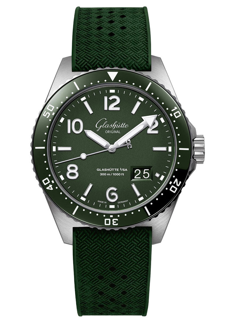 Glashutte SeaQ Panorama Date 43.20mm in Steel with Green Ceramic Bezel