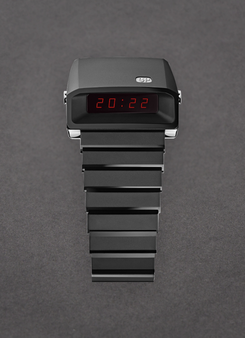 Girard Perregaux Casquette 2.0 in Black Ceramic