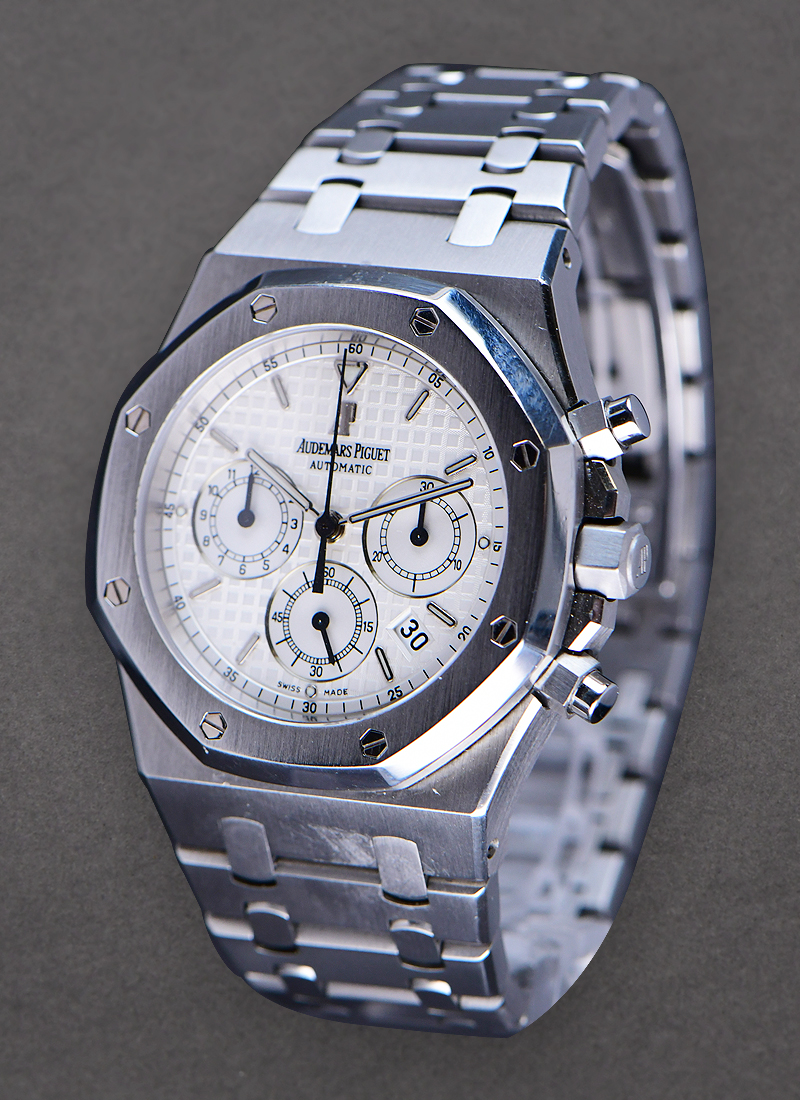 39mm chronograph best sale