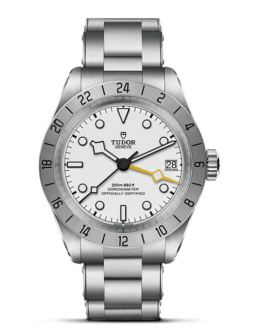 Black Bay Pro 39mm in Steel on Steel Bracelet with White Dial