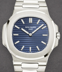 Nautilus 5810P 50th Anniversary 41mm in White Gold - L.E 2000 pcs on White Gold Bracelet with Sunburst Blue Dial