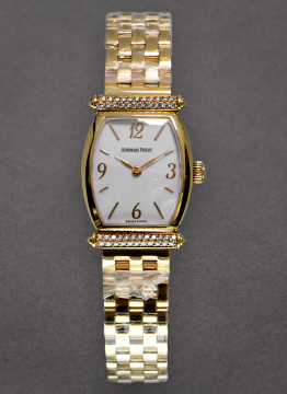 Audemars Piguet 14943BA.OO.1032BA.01 Carnegie in Yellow Gold with Diamond Lugs 14943BA.OO.1032BA.01