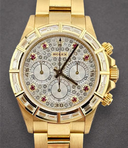 Daytona 40mm with Yellow Gold with Baguette Diamond Bezel on Oyster Bracelet with Pave Diamond Dial