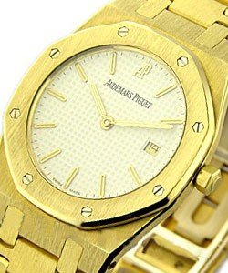 ROYAL OAK- Quartz Mid Size in Yellow Gold on Yellow Gold Bracelet with White Dial