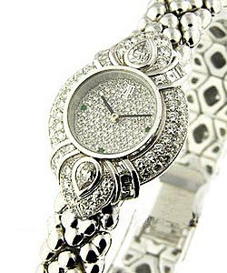 Classique in White Gold with Diamond Bezel on White Gold Bracelet with Pave Diamond Dial