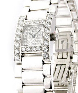 Hour watch in White Gold with Diamond Bezel on White Gold Bracelet with Pave Diamond Dial