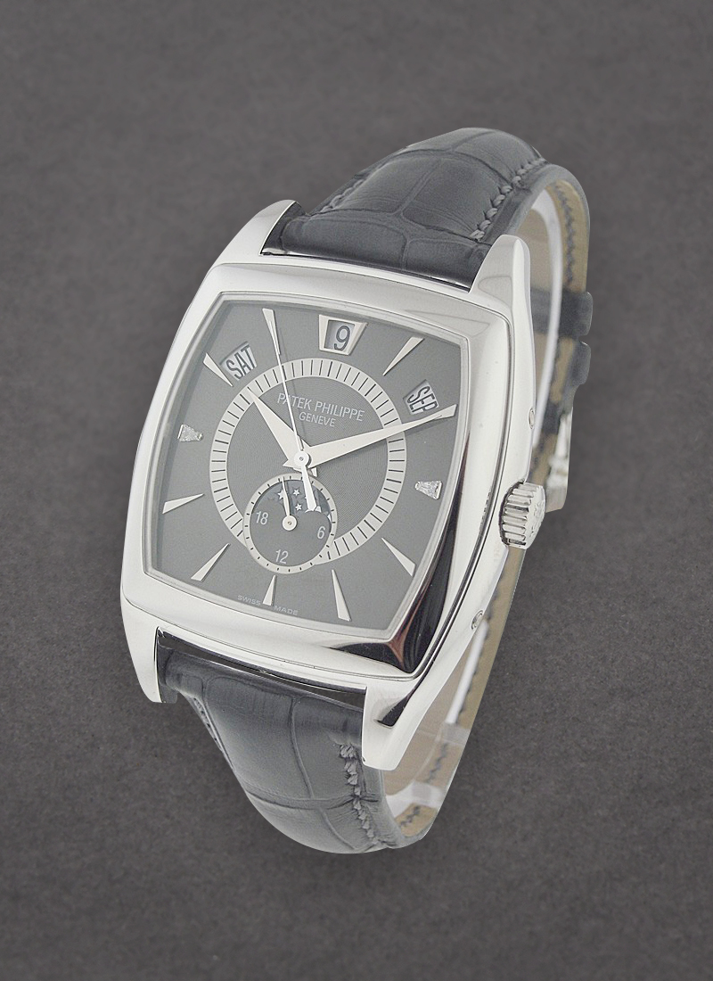 Patek Philippe 5135P Calendar  Annual Calendar in Platinum