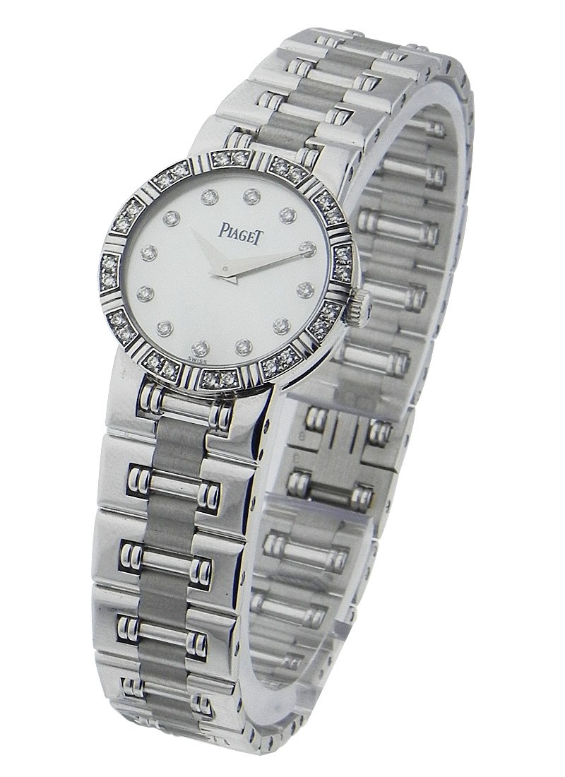 Piaget Lady's Round Dancer - Small Size in White Gold with with Diamond Bezel 