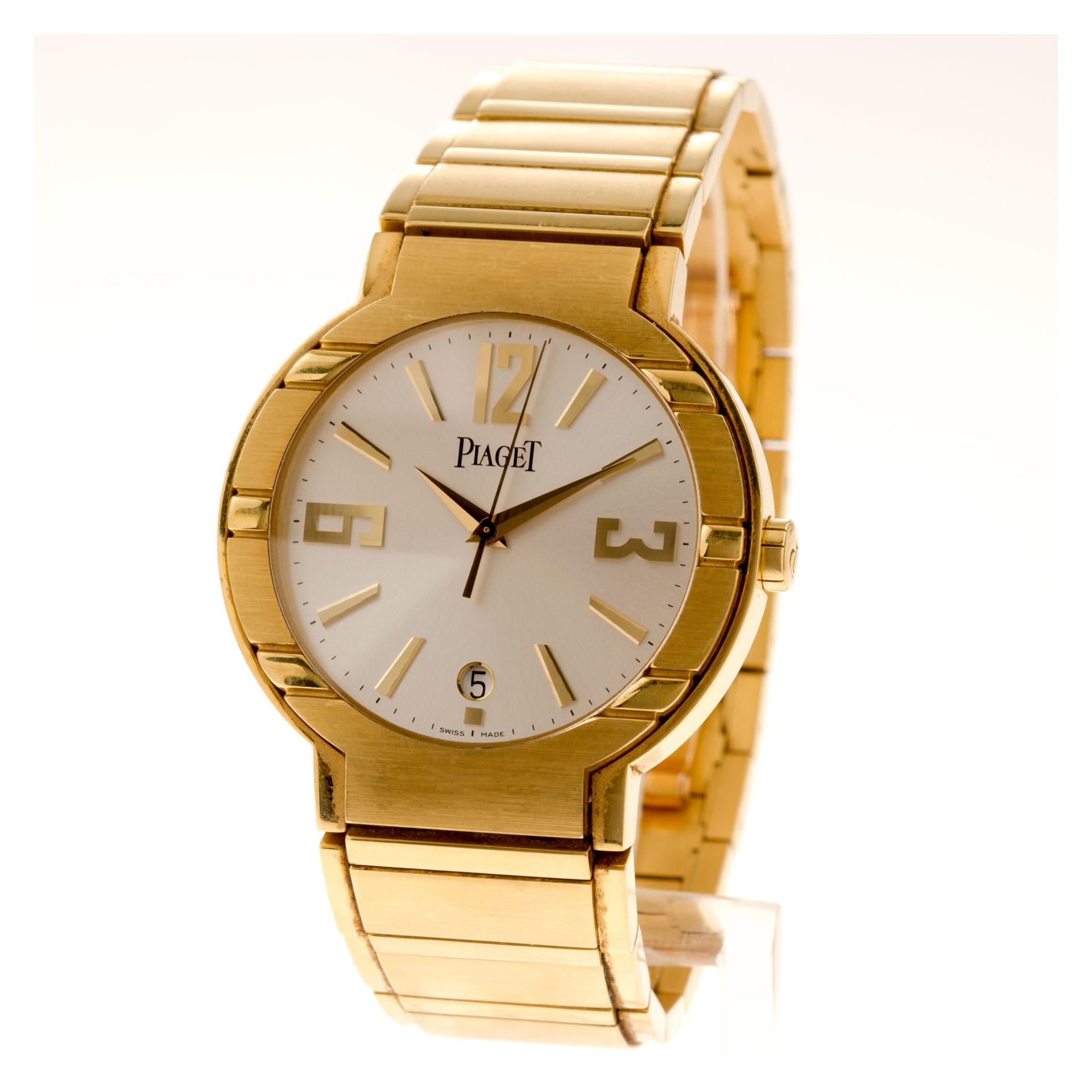 Polo in Yellow Gold  on Yellow Gold Bracelet with White Dial