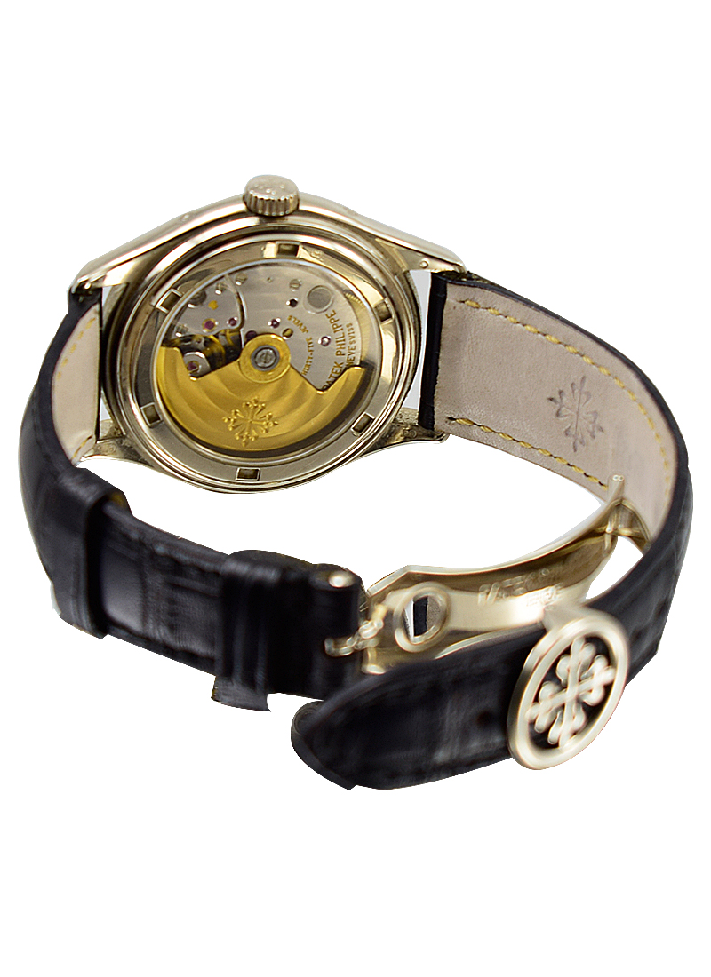 5035g-001-patek-philippe-annual-calendar-5035-essential-watches