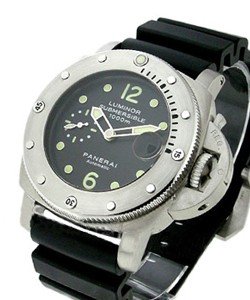 PAM 243 Luminor 1950 Submersible in Steel on Black Rubber Strap with Black Dial
