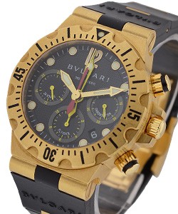 Diagono Pro Acqua Flyback Chronograph 40mm Automatic in Yellow Gold on Black Rubber Strap with Black Dial