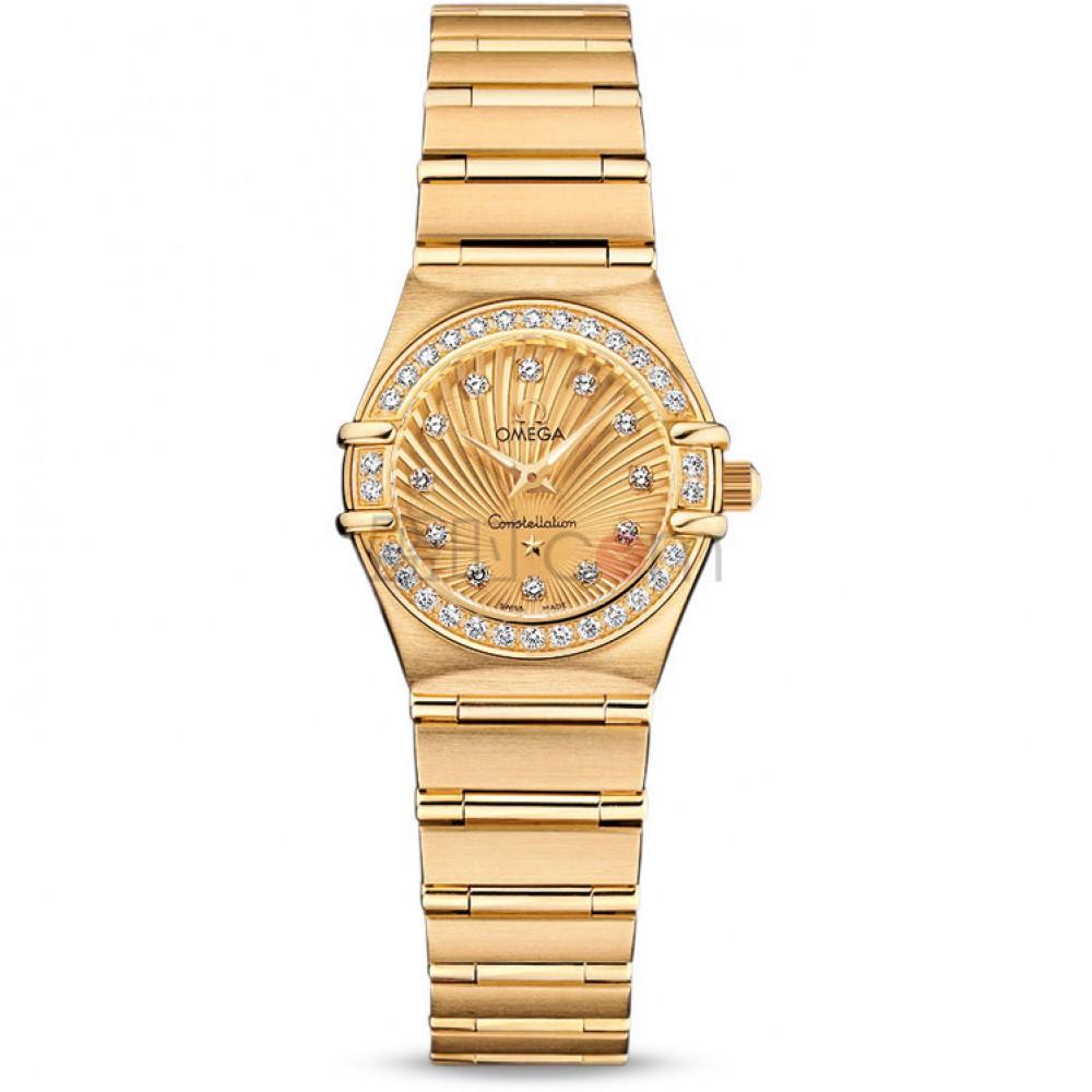 Contellation 95 in Yellow Gold with Diamond Bezel on Yellow Gold Bracelet with Champagne Sunburst Diamond Dial