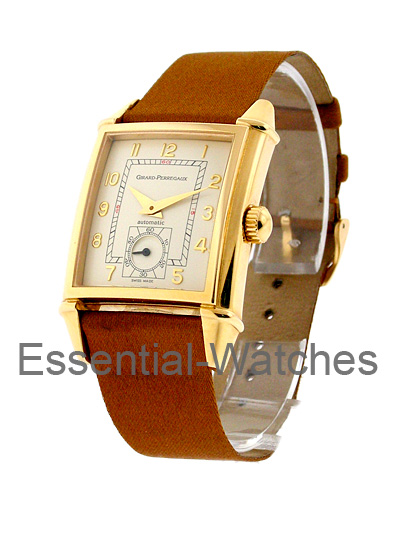 Girard Perregaux Vintage 1945 Small Size in Rose Gold 