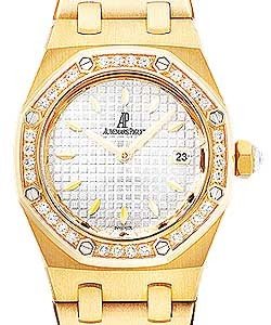 Royal Oak Lady Quartz Yellow Gold on Bracelet w/ Silver Dial