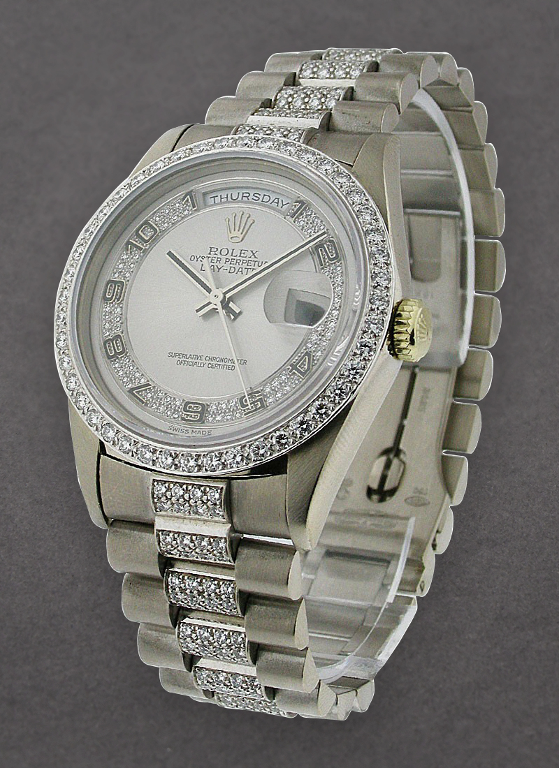 Pre-Owned Rolex DayDate - President - White Gold with Diamond Bezel - 36mm