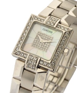 La Scala Square - Diamond Bezel White Gold on Bracelet with Mother of Pearl Dial
