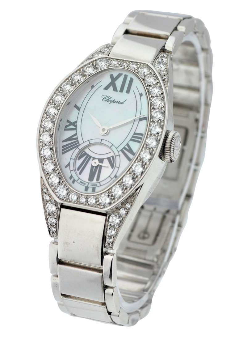 Chopard Ladies Classic Oval in White Gold with Diamond Bezel