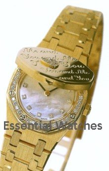 Royal Oak Quartz - in Yellow Gold - Diamond Bezel Yellow Gold on Bracelet with MOP Dial