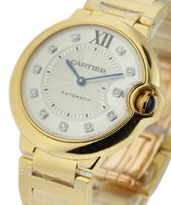 Ballon Bleu - Mid Size with Diamond Dial Yellow Gold on Bracelet with Silver Diamond Dial