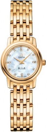 De Ville Prestige Lady''s Yellow Gold on Bracelet with MOP Diamond Dial