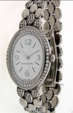 Ovale in White Gold with Diamond Bezel on White Gold Diamond Bracelet with White Dial