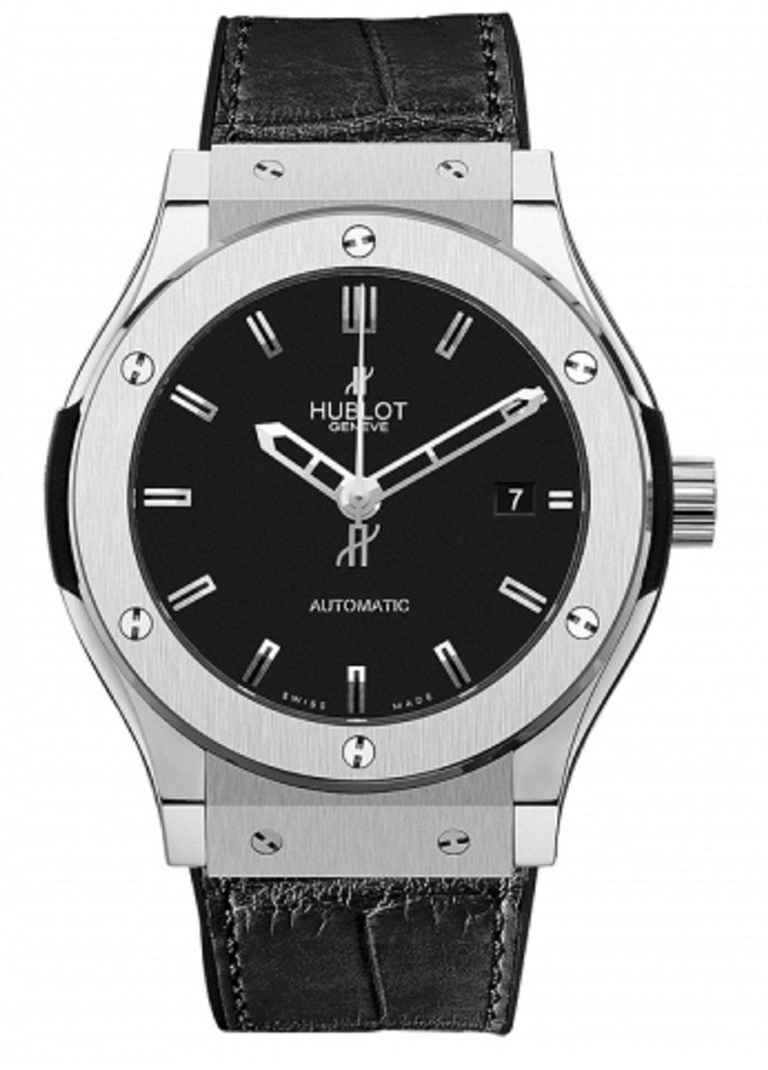 Classic Fusion 38mm in Titanium on Black Leather Strap with Black Dial