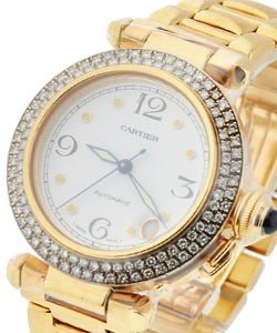 Pasha 35mm with Custom Diamond Bezel Yellow Gold on Bracelet with White Dial