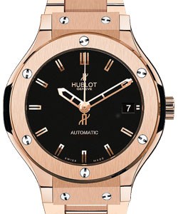 Classic Fusion 38mm in Rose Gold on Rose Gold Bracelet with Mat Black Dial