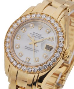 Masterpiece with Yellow Gold 32 Diamond Bezel on Pearlmaster Bracelet with White MOP Diamond Dial