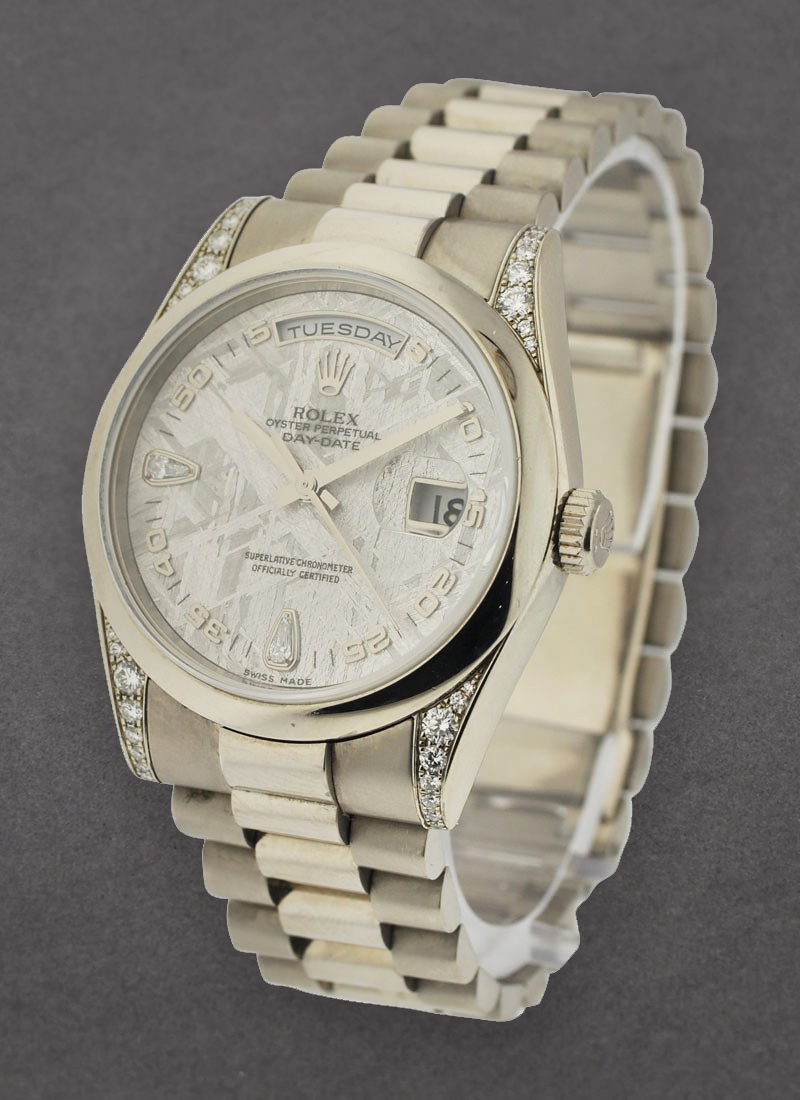 Pre-Owned Rolex Day Date President 36mm in White Gold  with Smooth Bezel and Diamond Lugs