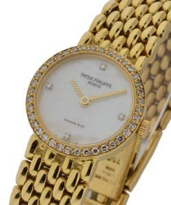 Ladies Classique Round 23mm Yellow Gold with Diamond Bezel - MOP Diamond Dial 