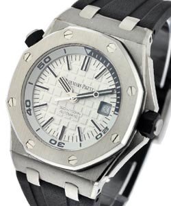 Royal Oak Offshore Diver Automatic in Steel on Black Rubber Strap with White Dial