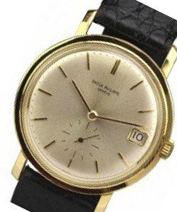 Calatrava 3445 in Yellow Gold on Black Strap with Champagne Dial