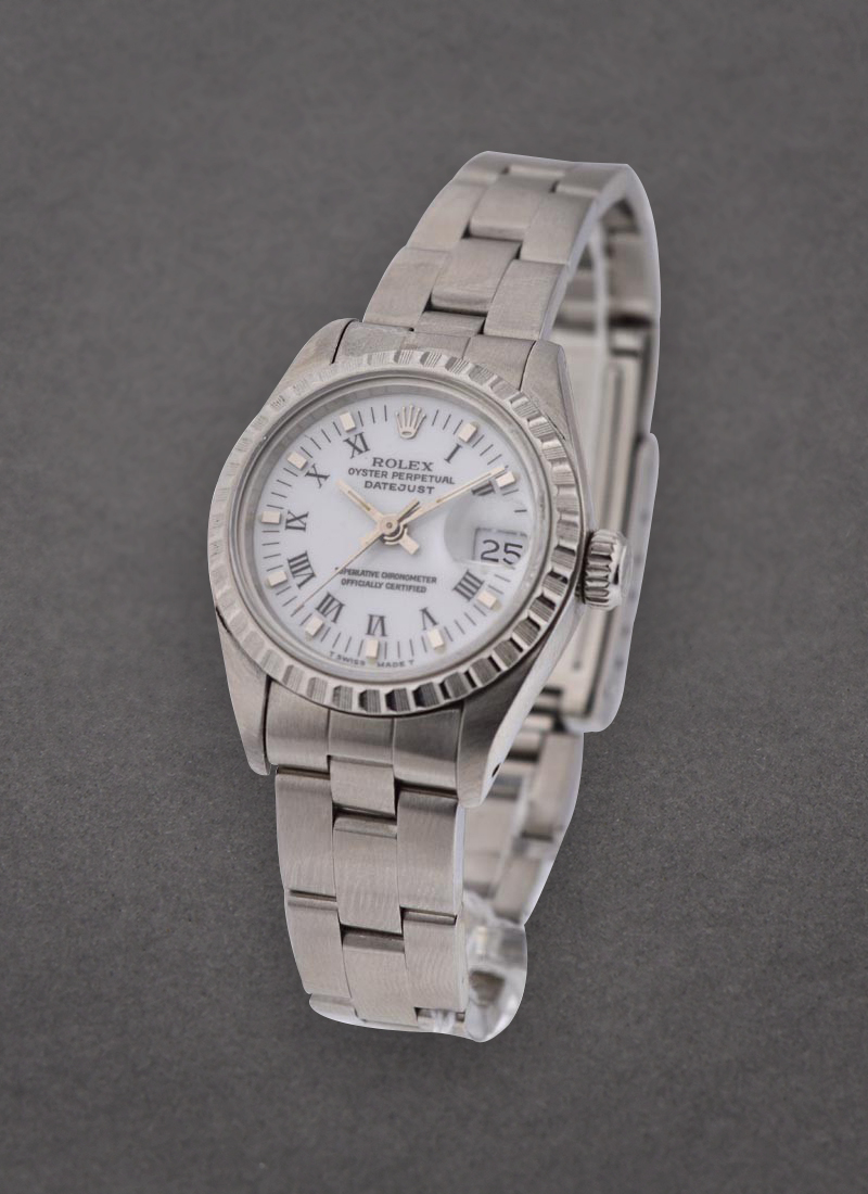 Pre-Owned Rolex Ladies Datejust 26mm in Steel with Engine Turned Bezel