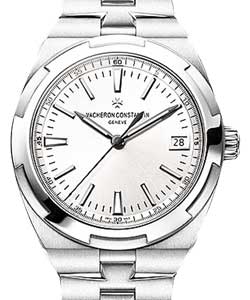 Overseas 41mm Automatic in Steel on Steel Bracelet with Silver Sunbrust Dial